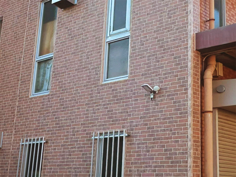 施工完了、ニチハ株式会社のソフィアルブリックの格調のある外観